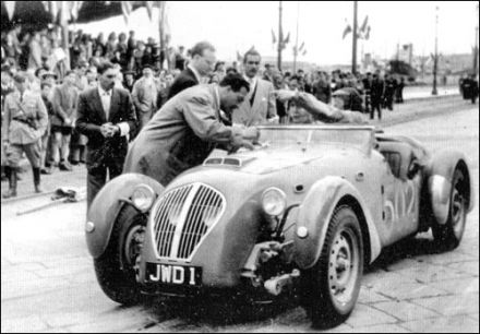 Wisdom i Hume - Healey Silverstone Riley.